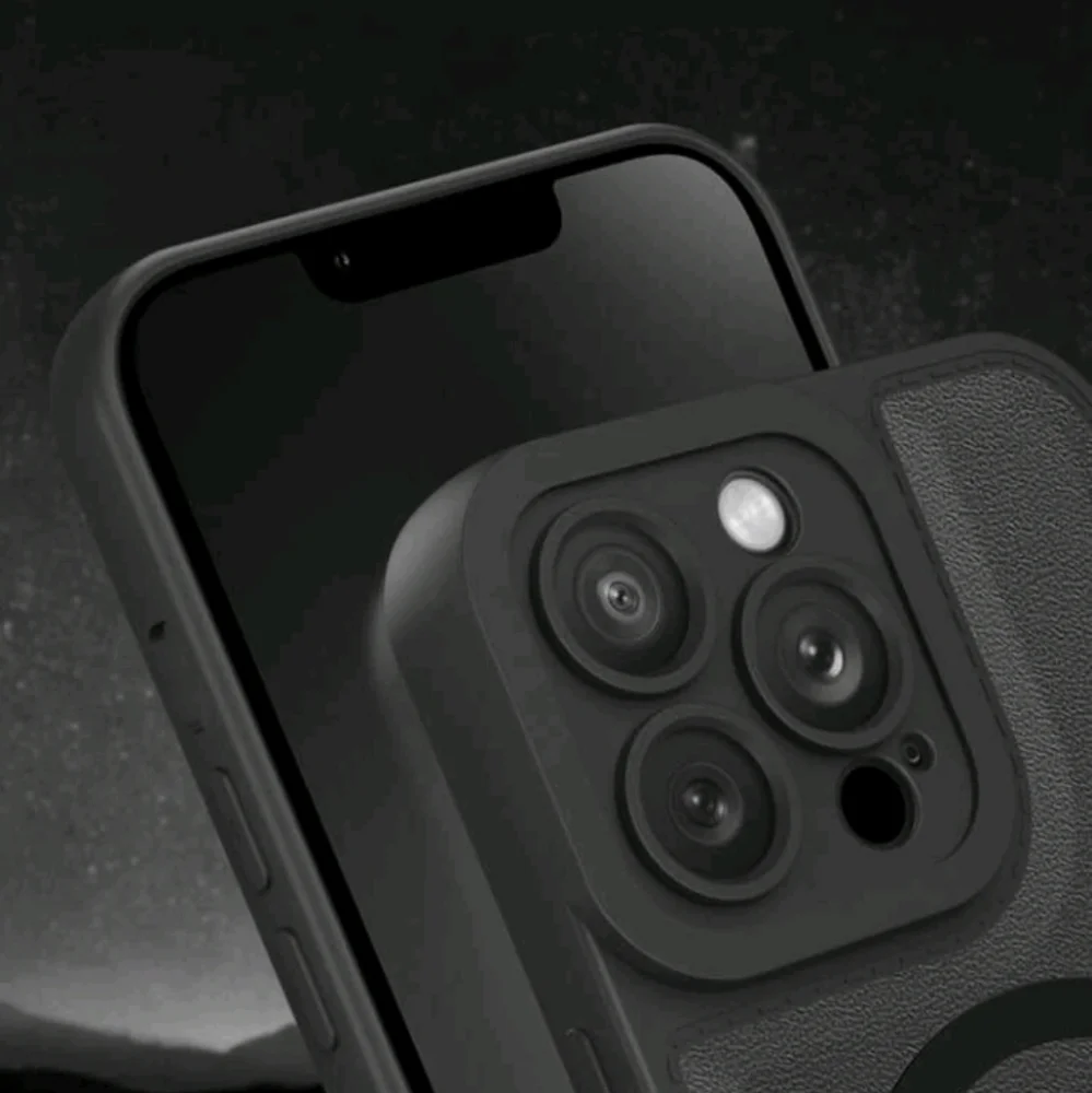 CLEARANCE‼️iPhone 14 Pro Max Protective Solid Phone Case